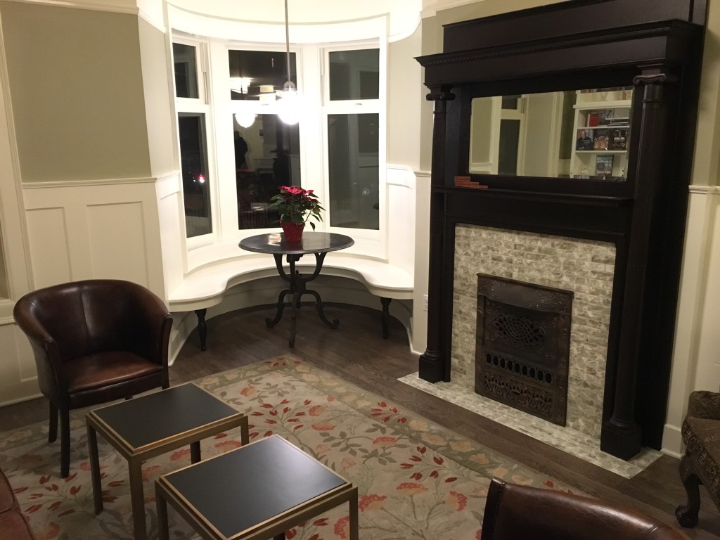 Current parlor.
